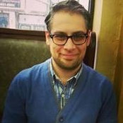 Sam Bennardos foto