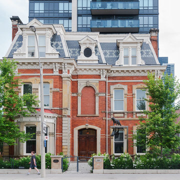 Victorian building on Sherbourne St.