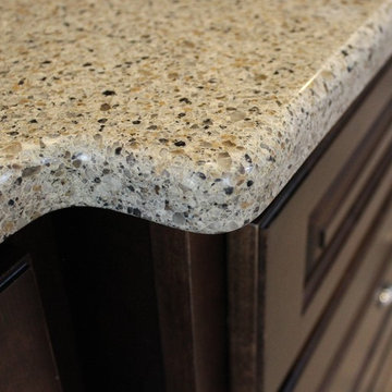 Moline, IL- Control Kitchen Clutter With a Custom Locker