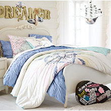Estelle bedroom
