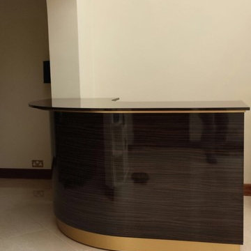Thelma designing the layout of a bespoke bar for her client.