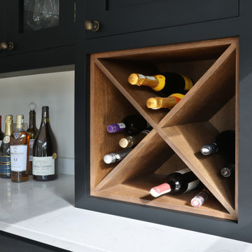 Liss Sophisticated Shaker Kitchen with Dark Cabinets