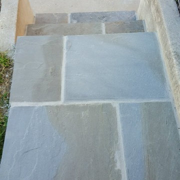 Stone Retaining Wall and Flagstone Walkway in Washington DC