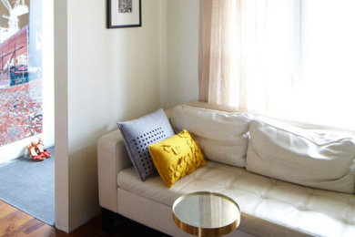 Inspiration for a living room remodel in Toronto
