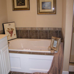 Sycamore Lane Residence II - Bathtubs