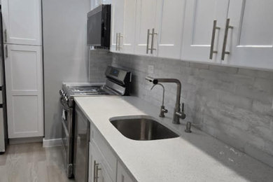 Kitchen - kitchen idea in New York