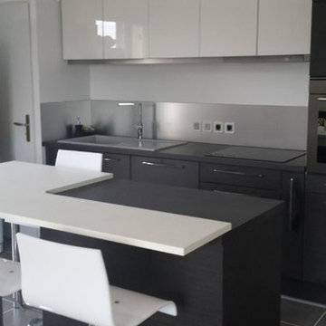 Cuisine bois graphite et blanc