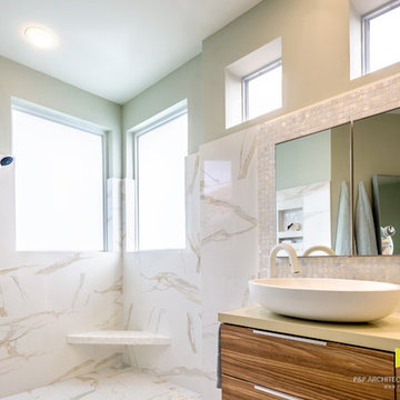 The mother of pearl mosaic with iridescent effect mimics porcelain colors