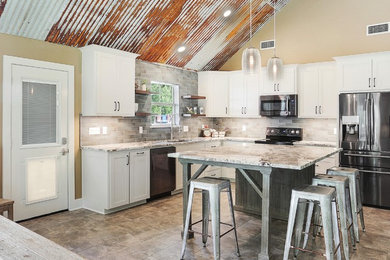 Kitchen - kitchen idea in New Orleans