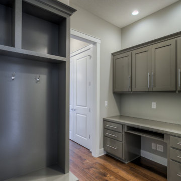 1.5-story custom Brandenburg - modern finishes