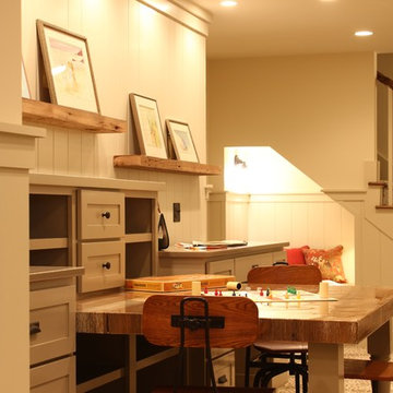 Arts & Crafts Studio