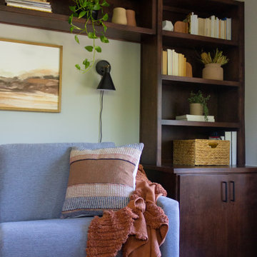 Warm and Natural Study/ Guest Room