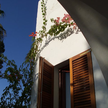 FENSTER MIT BÜNDIGEM SONNENSCHUTZ