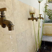 Outdoor water feature