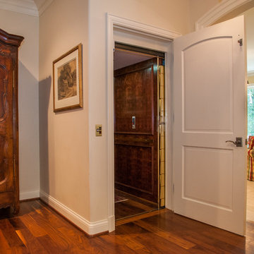 7443 Washington Blvd Meridian Hills IN