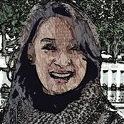 Asih Putri's photo