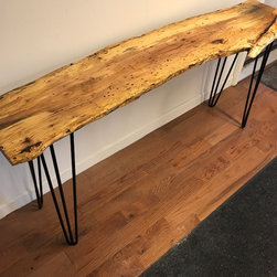 Spalted wormy pecan entry table - Products