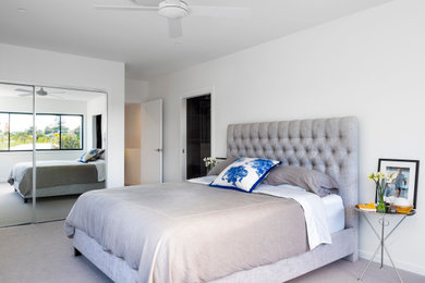 Inspiration for a modern bedroom in Brisbane.