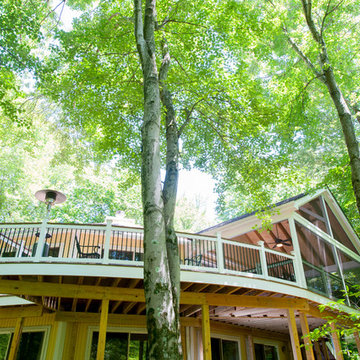 Curved Deck and Screen Porch Darnestown, Maryland