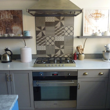 Bianco Hamptons Hardwood Flooring - Kitchen