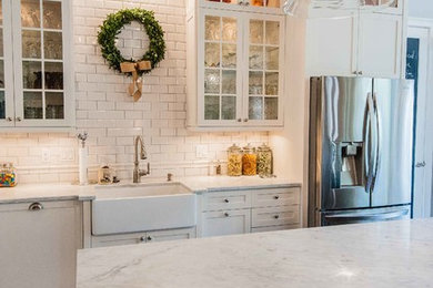 Inspiration for a timeless kitchen remodel in Orlando