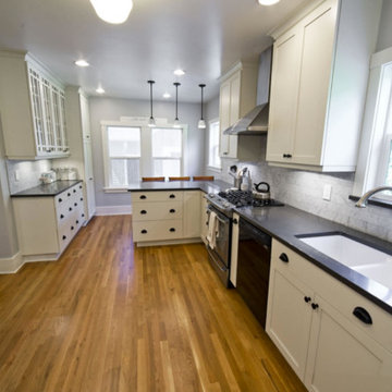 Hollywood Kitchen (2)