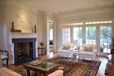 Inspiration for a transitional home design remodel in Austin