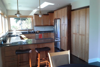 Kitchen - rustic kitchen idea in Seattle