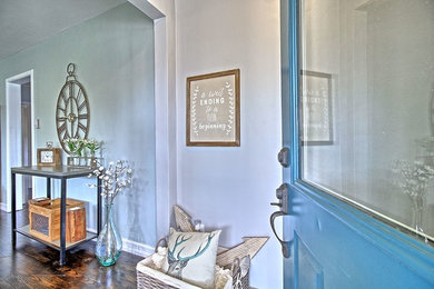 Example of a country entryway design in Los Angeles