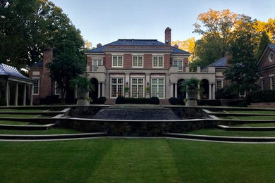 Example of an entryway design in Charleston