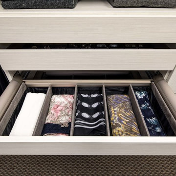 Bianco Walk-In Closet Display - Campbell Showroom