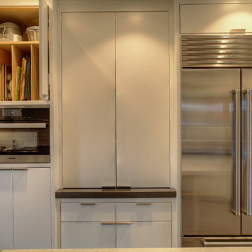 Bright and White Kitchen