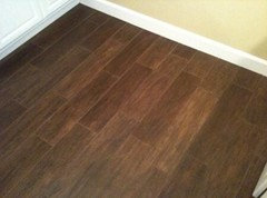 wood look tile flooring