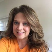 Renee Mullins's photo
