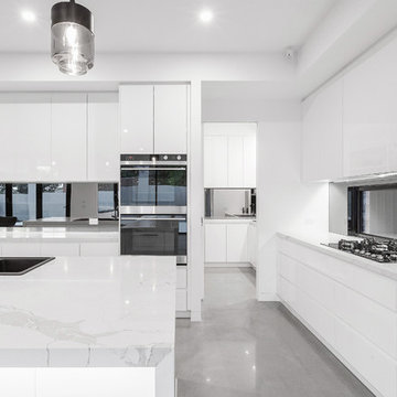 Bayside Custom Luxury Home: Altona