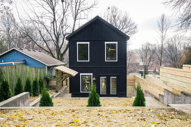 Home design - cottage home design idea in Louisville