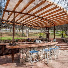 Outdoor kitchen