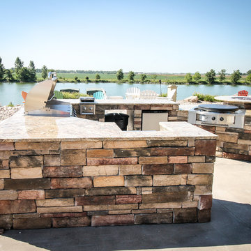 Lakeside Grill Island