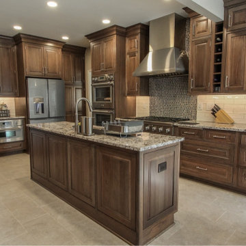 Luxuriously Stunning Kitchen Cabinetry