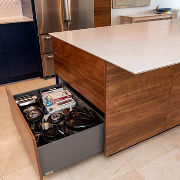 Contemporary Kitchen Remodel Done in a Two Tone Color
