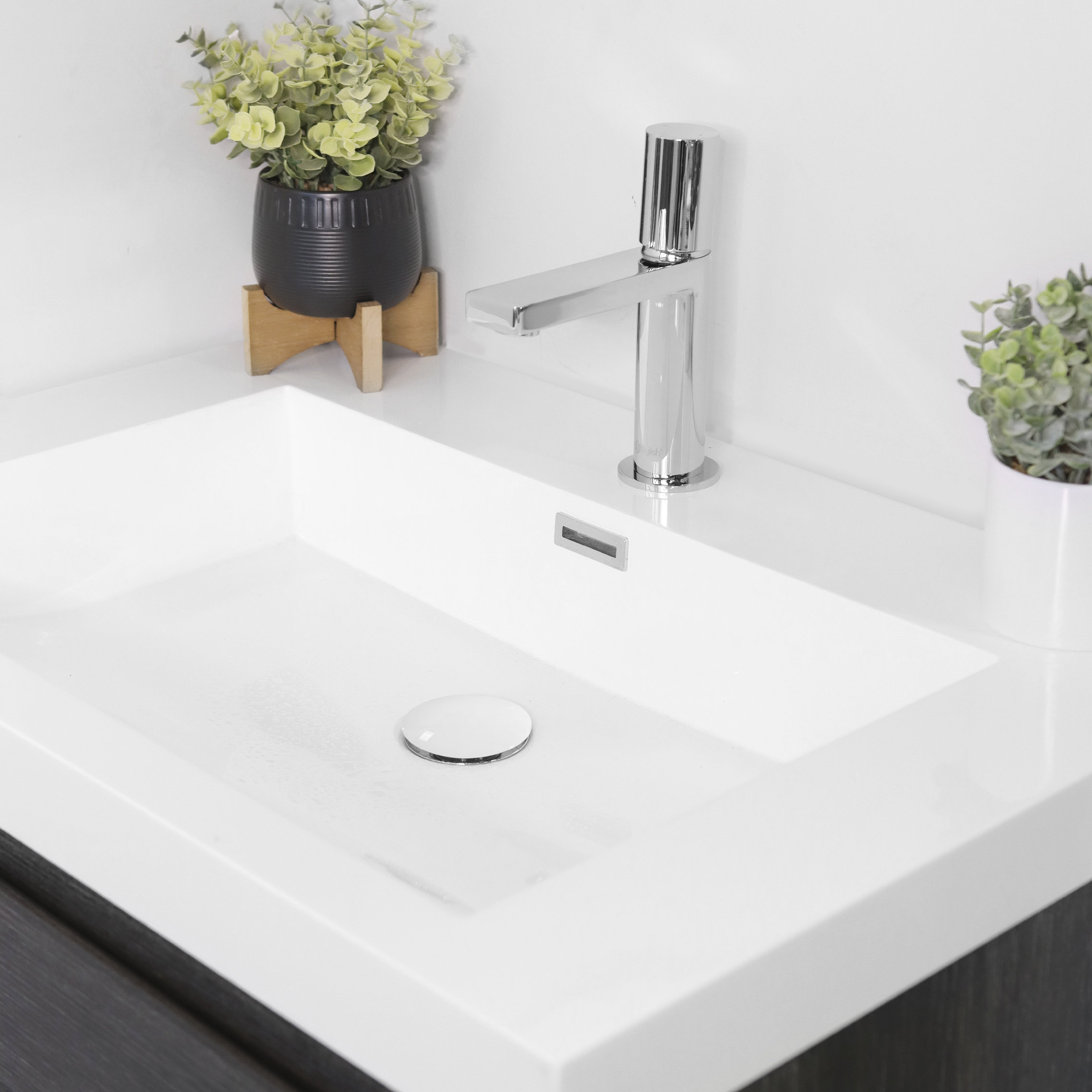STYLISH Undermount Sink Pop-Up Drain with white ceramic cap with overflow