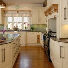 curved kitchen