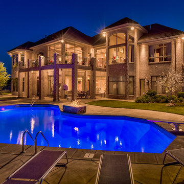 Stunning Lakefront Home - Newport Landing