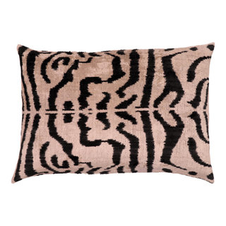 Canvello Handmade Tiger Print Velvet Throw Pillow with Down Insert - 16x24 in