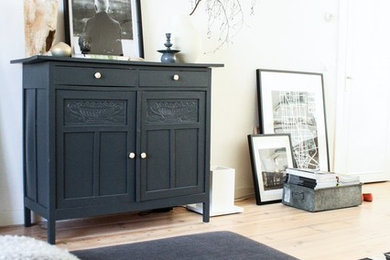 Trendy living room photo in Amsterdam