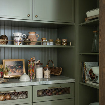 Tustin Green Dream -Butler's pantry