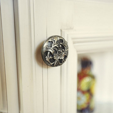Florid Leaves Knob Antique Pewter NHK-102-AP