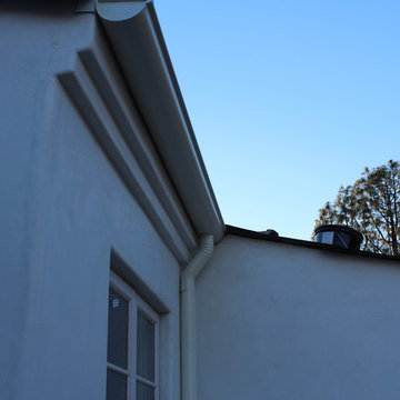 Half Round Rain Gutters in Encino California