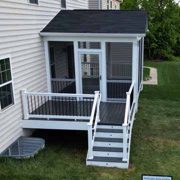 Trex Enhance Basics Clam Shell Deck with Screened Porch