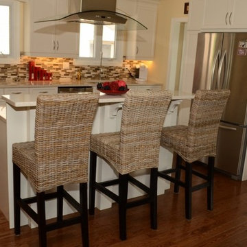 White Kitchens- So prestine yet so stylish!!